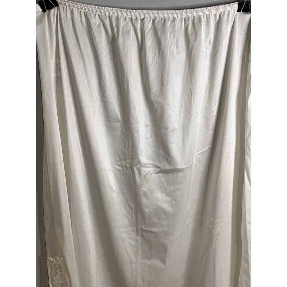 Vintage Slip Womens Large (RUNS BIG) White Nylon Lace Trim USA 90s READ